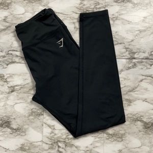 Gym shark leggings